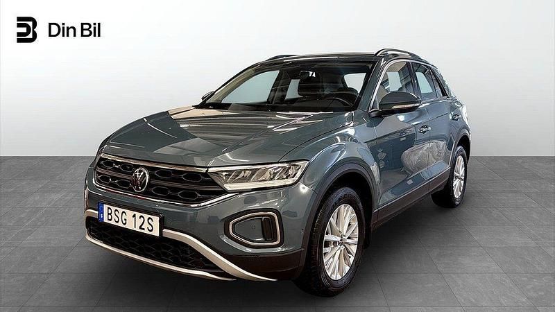 Grå Begagnad 2024 VW T-Roc Life SUV | 319 900 kr (Dyr) - Bild 1/4