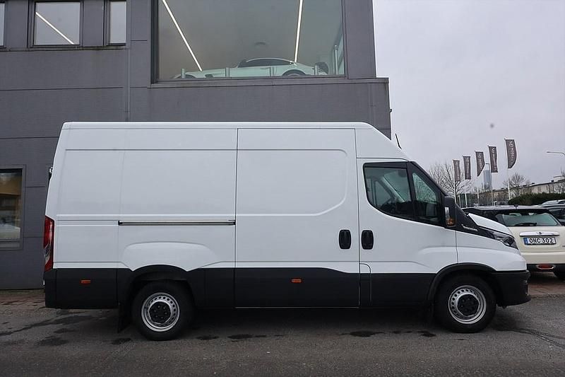 Begagnad Iveco Daily 136 HK (100 kW) 2024 Vit Van