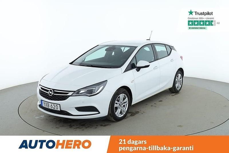 Vit Begagnad 2017 Opel Astra Enjoy Halvkombi | 99 000 kr (Marknadspris) - Bild 1/4
