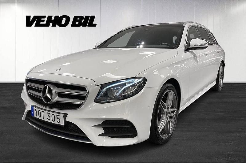 Vit Begagnad 2017 Mercedes E220 AMG Kombi | 339 000 kr (Lite dyr) - Bild 1/4