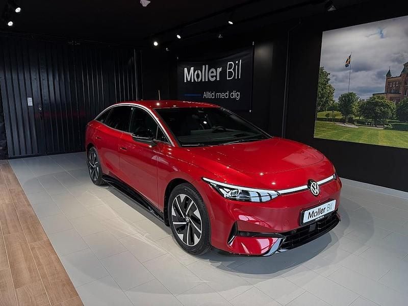 Röd Ny 2026 VW ID.7 Pro | 589 900 kr (Marknadspris) - Bild 1/4