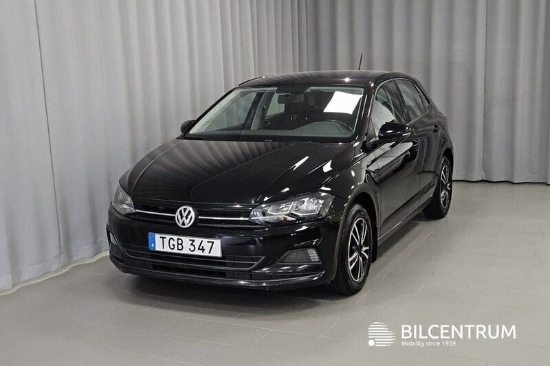 Svart Begagnad 2018 VW Polo Halvkombi | 134 900 kr (Marknadspris) - Bild 1/4