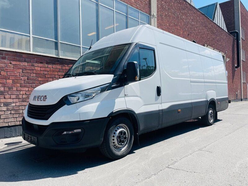 Begagnad 2023 Iveco Daily Van | 386 250 kr - Bild 1/4