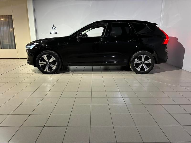 Begagnad Volvo XC60 Plus 462 HK (339 kW) 2022 Svart SUV