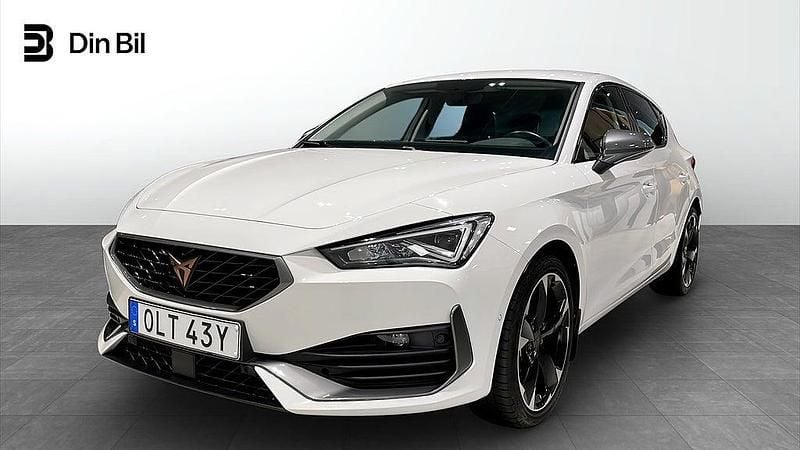Vit Begagnad 2023 Cupra Leon Kombi | 254 900 kr (Bra pris) - Bild 1/3