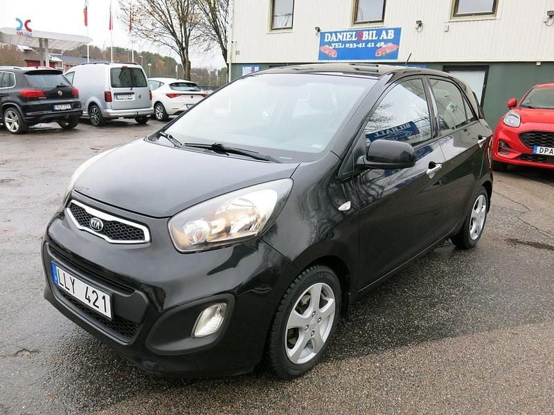 Svart Begagnad 2013 Kia Picanto Halvkombi | 57 000 kr (Marknadspris) - Bild 1/4