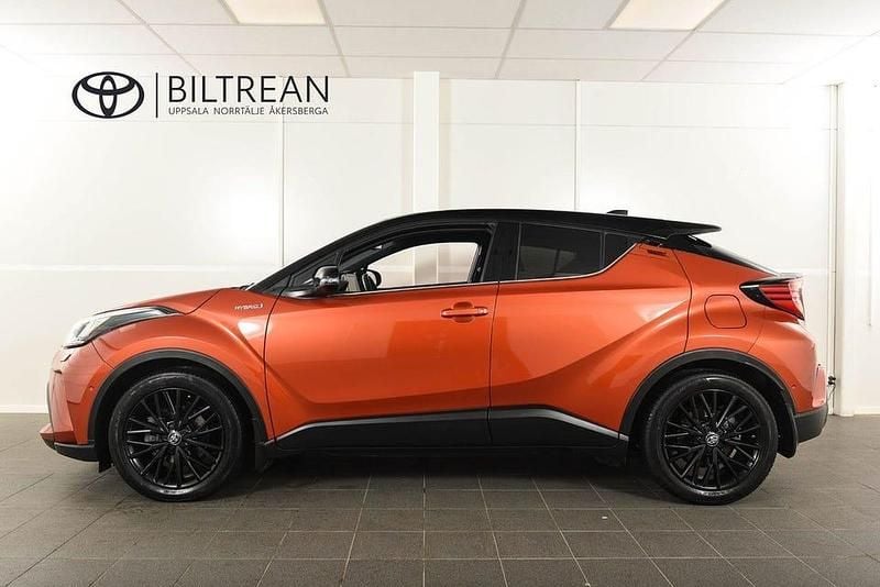 Begagnad Toyota C-HR Edition 184 HK (135 kW) 2019 Orange SUV