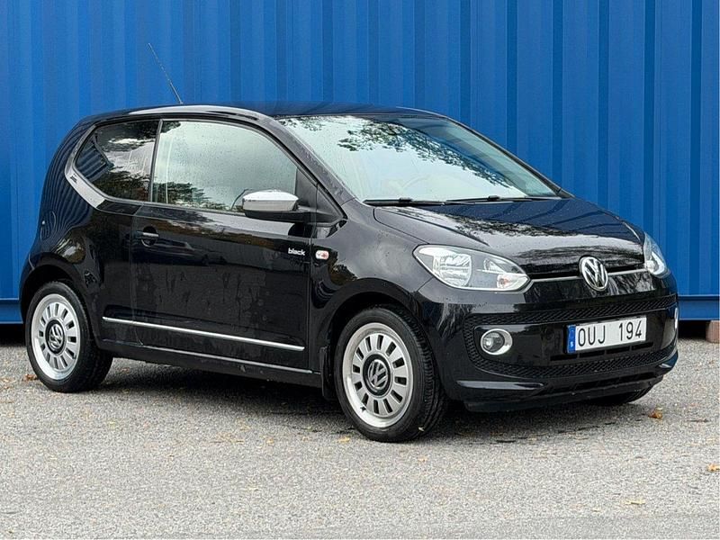 Svart Begagnad 2012 VW up! high up! Halvkombi | 69 000 kr (Lite dyr) - Bild 1/4