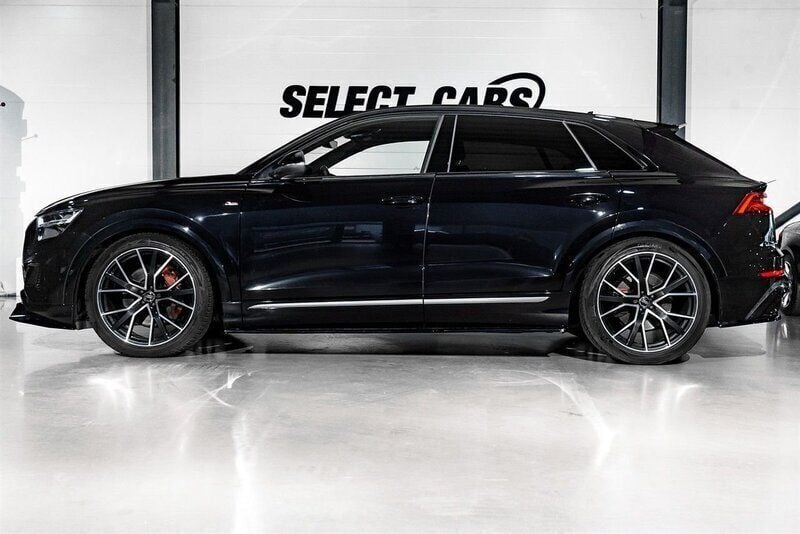Begagnad Audi Q8 S-Line 286 HK (210 kW) 2019 Svart SUV