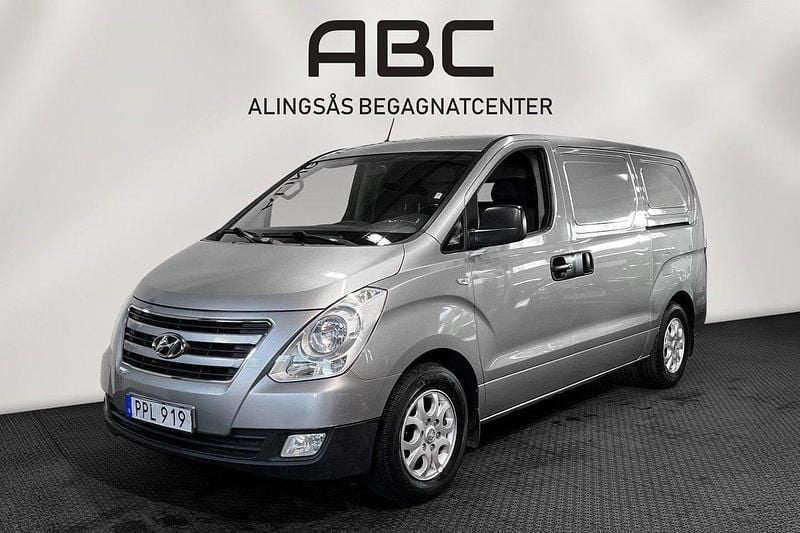 Silver Begagnad 2014 Hyundai H-1 Minibuss | 89 900 kr (Bra pris) - Bild 1/4