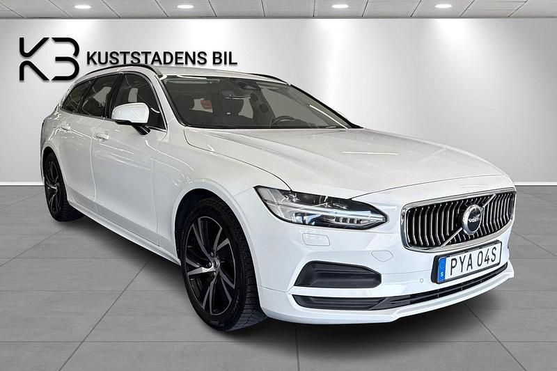 Vit Begagnad 2022 Volvo V90 Momentum Kombi | 289 900 kr (Marknadspris) - Bild 1/4