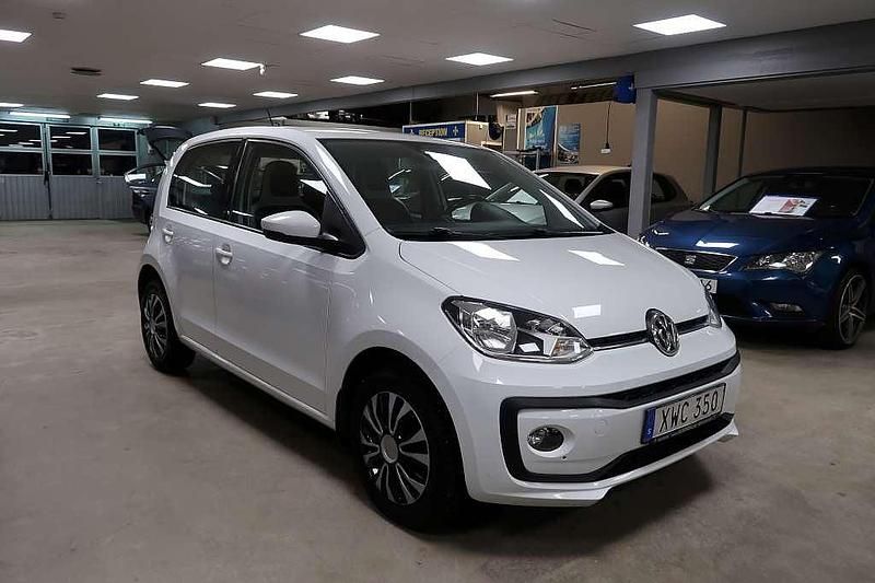 Vit Begagnad 2018 VW up! high up! Halvkombi | 79 500 kr (Marknadspris) - Bild 1/4