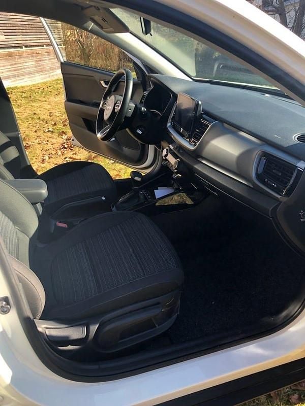 Begagnad Kia Stonic 120 HK (88 kW) 2021 SUV