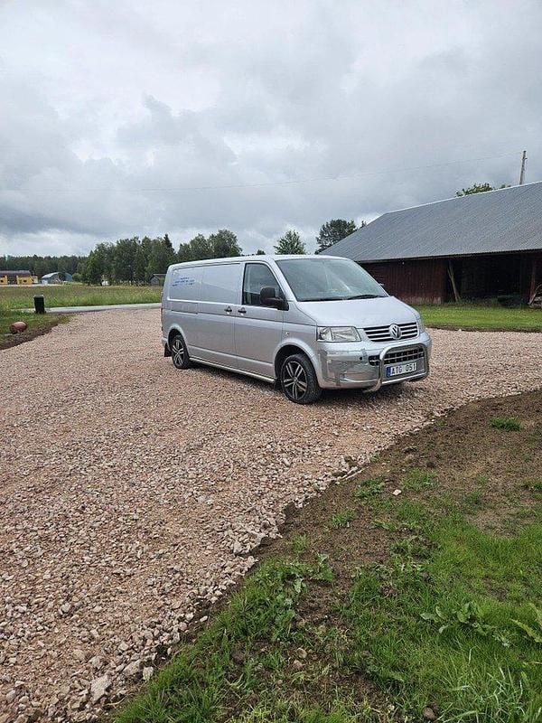 Silver Begagnad 2009 VW T5 Van | 68 000 kr (Bra pris) - Bild 1/2