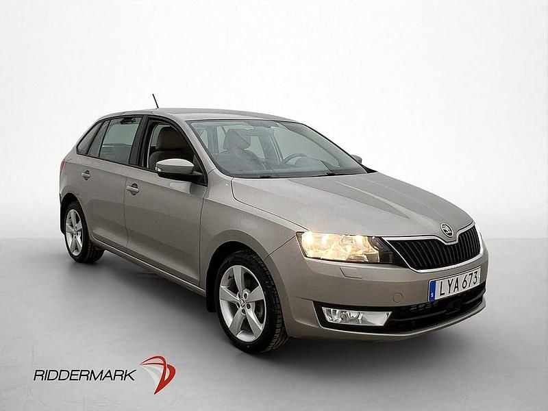 Begagnad Skoda Rapid Style 110 HK (80 kW) 2015 Ljusbrun Halvkombi