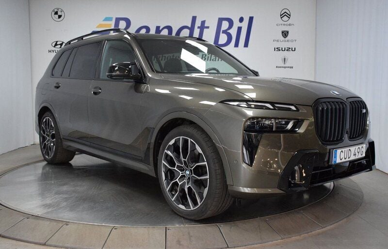 Manhattan metallic Begagnad 2024 BMW X7 Comfort Edition SUV | 1 249 500 kr - Bild 1/3