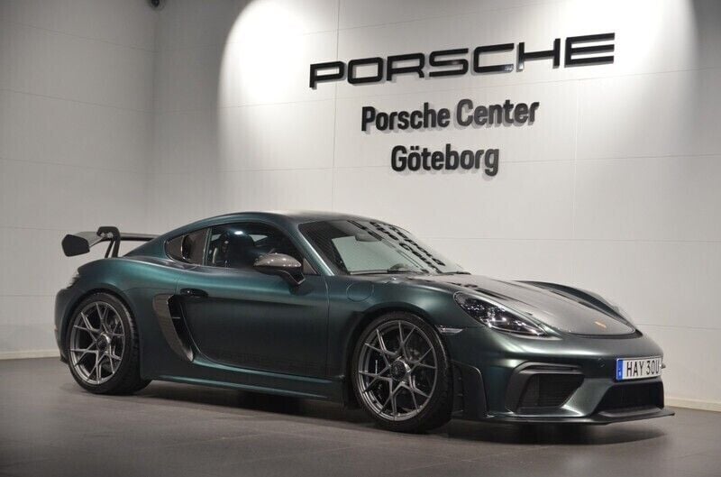 Svart (black) Begagnad 2022 Porsche 718 Cayman GT4 Sportkupé | 1 795 000 kr (Lite dyr) - Bild 1/4