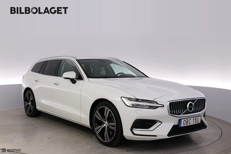 Vit Begagnad 2021 Volvo V60 Inscription Kombi | 299 800 kr (Marknadspris) - Bild 1/4