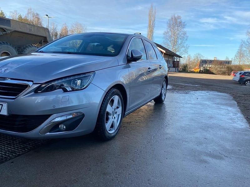 Begagnad Peugeot 308 SW 150 HK (110 kW) 2014 Kombi