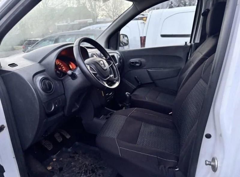 Begagnad Dacia Dokker Express 102 HK (75 kW) 2017 Van