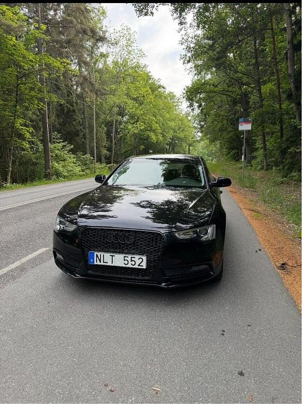 Svart Begagnad 2014 Audi A5 Sportback S-Line Halvkombi | 139 900 kr (Marknadspris) - Bild 1/4