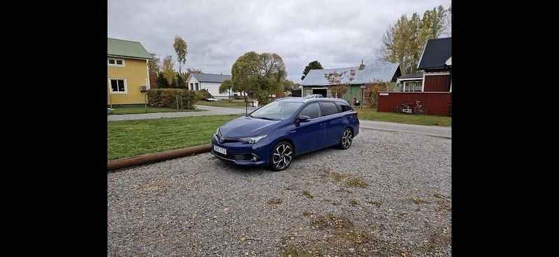Begagnad 2018 Toyota Auris Touring Sports Kombi | 170 000 kr (Marknadspris) - Bild 1/1