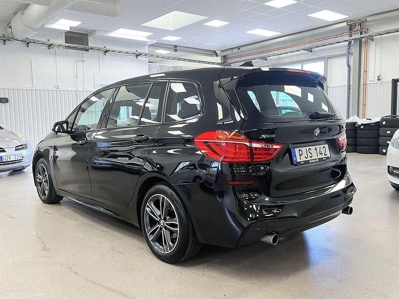 Begagnad BMW 220 Gran Tourer M Sport 190 HK (139 kW) 2017 Svart Minibuss