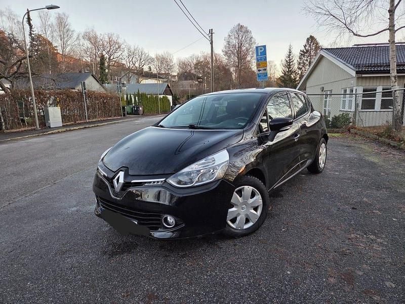 Begagnad 2013 Renault Clio IV Halvkombi | 62 000 kr (Marknadspris) - Bild 1/4