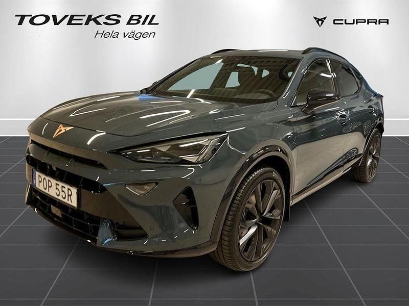 Blå (fiord blue) Ny 2025 Cupra Formentor SUV | 479 800 kr - Bild 1/4