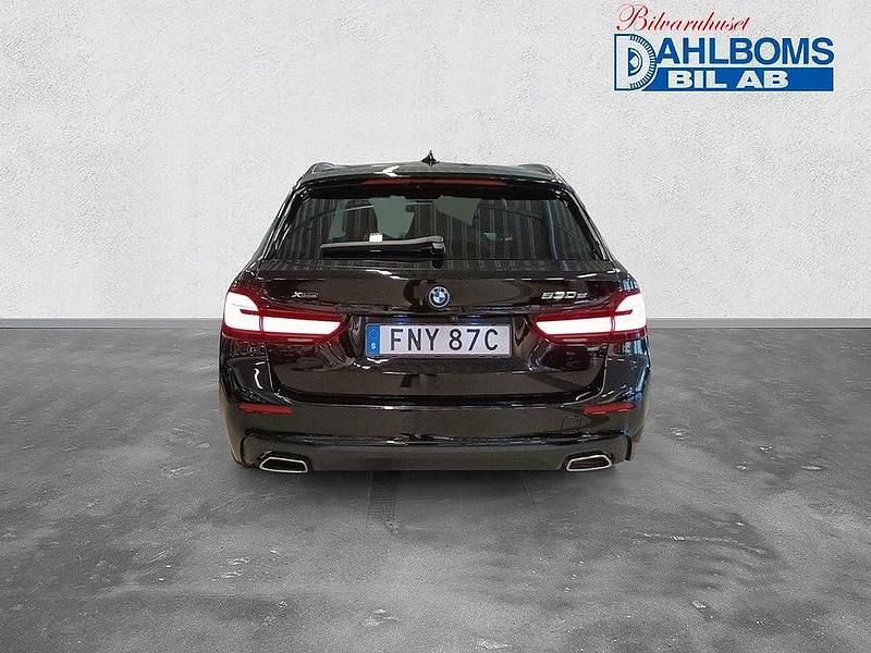 Begagnad BMW 530e 184 HK (135 kW) 2022 Svart Kombi