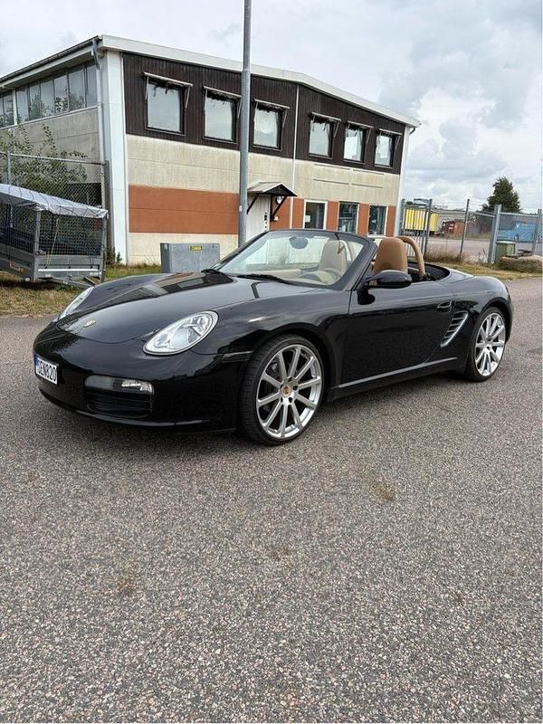 Svart Begagnad 2007 Porsche Boxster Cab | 239 000 kr (Dyr) - Bild 1/4