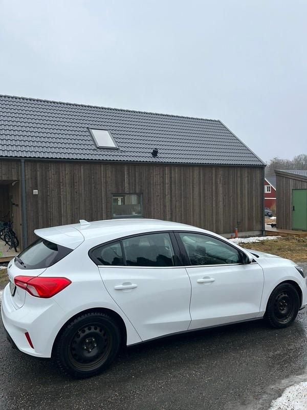 Begagnad Ford Focus 120 HK (88 kW) 2020