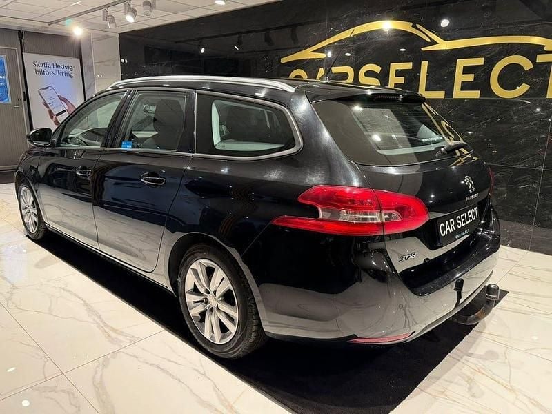 Begagnad Peugeot 308 SW Active 121 HK (88 kW) 2016 Svart Kombi