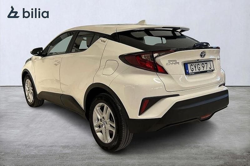 Begagnad Toyota C-HR Active 124 HK (91 kW) 2019 Vit SUV