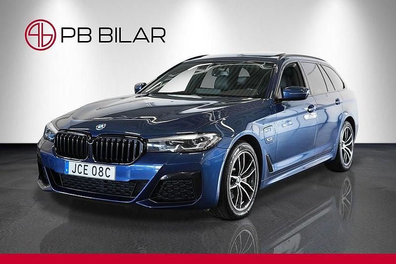 Begagnad BMW 530e M Sport 184 HK (135 kW) 2021 Blå Kombi