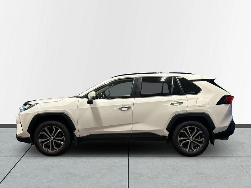 Begagnad Toyota RAV4 Hybrid Executive 222 HK (163 kW) 2022 Vit SUV