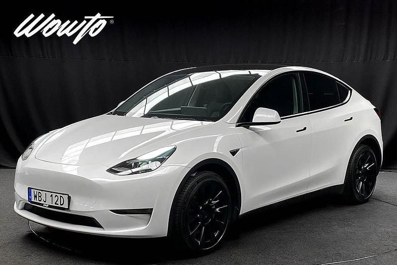 Begagnad Tesla Model Y Long Range AWD 378 kW (514 HK) 2024 Vit SUV