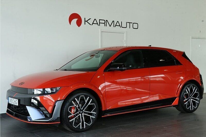 Orange Begagnad 2024 Hyundai Ioniq 5 SUV | 717 900 kr - Bild 1/4