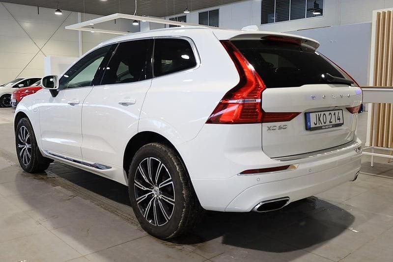 Begagnad Volvo XC60 Inscription 253 HK (186 kW) 2020 Vit SUV