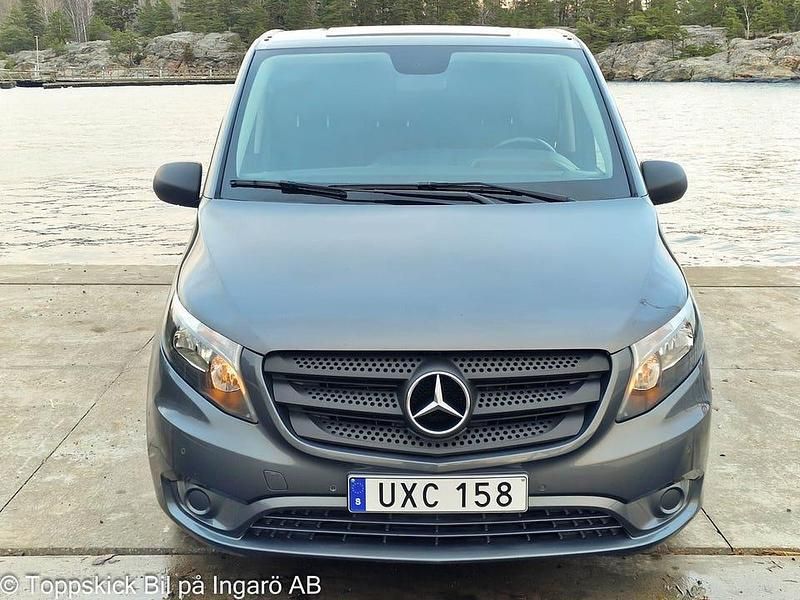 Begagnad Mercedes Vito 163 HK (119 kW) 2018 Grå Van