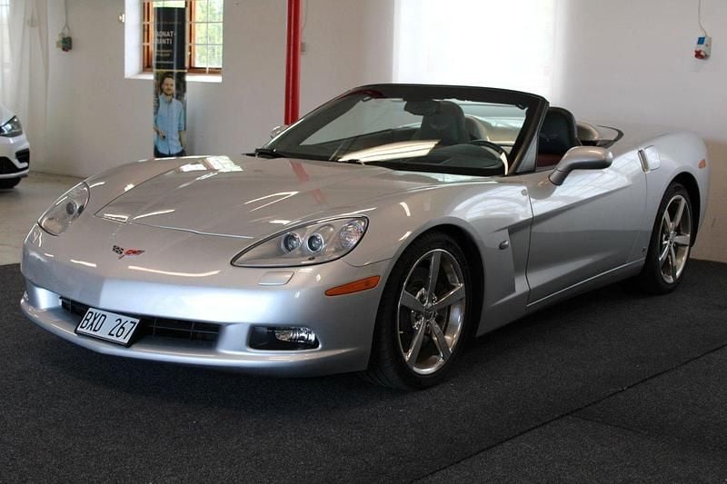 Begagnad Chevrolet Corvette LS 437 HK (321 kW) 2009 Grå Cab