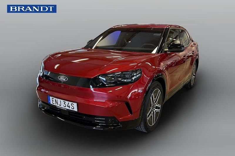 Röd Begagnad 2025 Ford Capri Extended Range SUV | 569 000 kr - Bild 1/4