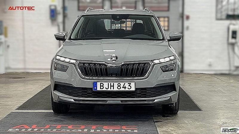 Begagnad Skoda Kamiq Style 116 HK (85 kW) 2019 Grå SUV