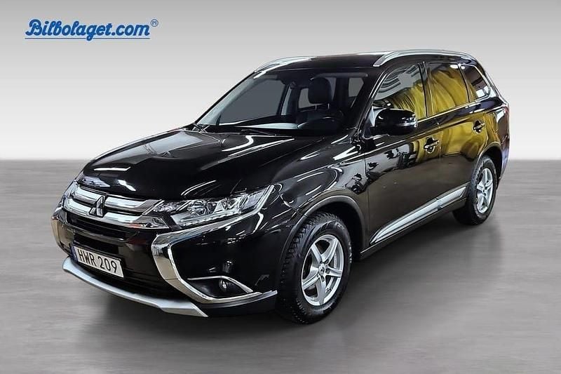Begagnad Mitsubishi Outlander 151 HK (111 kW) 2016 Svart SUV