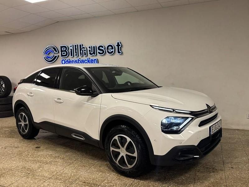 Begagnad Citroën C4 PureTech 131 HK (96 kW) 2023 Vit Halvkombi
