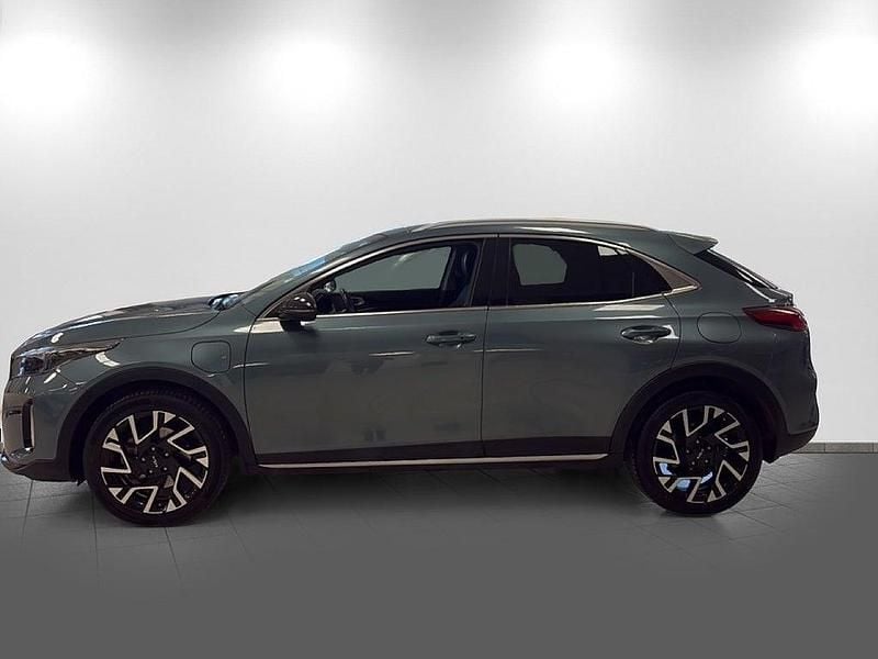 Begagnad Kia XCeed Advance 105 HK (77 kW) 2023 Grå SUV