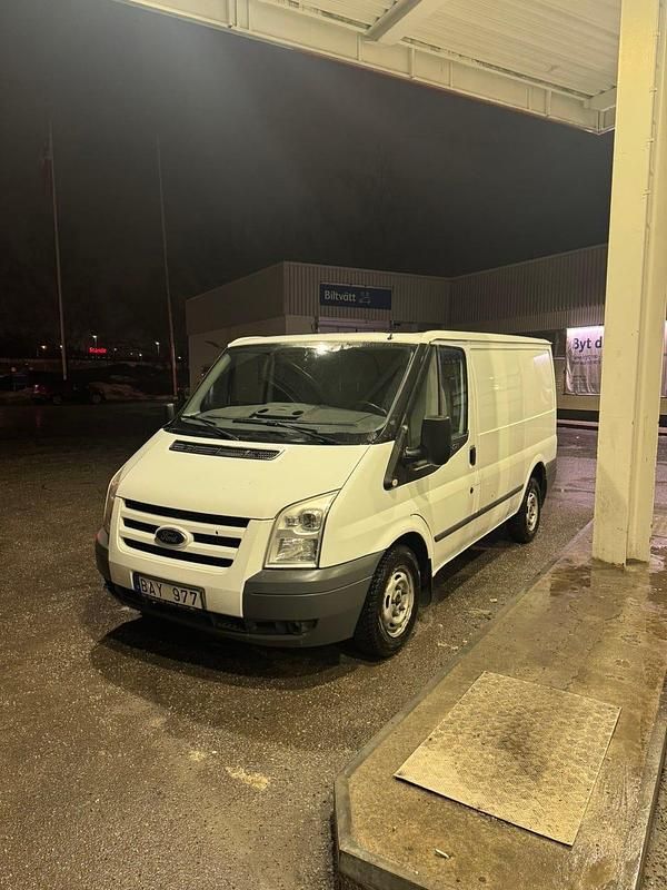 Begagnad Ford Transit 115 HK (84 kW) 2011