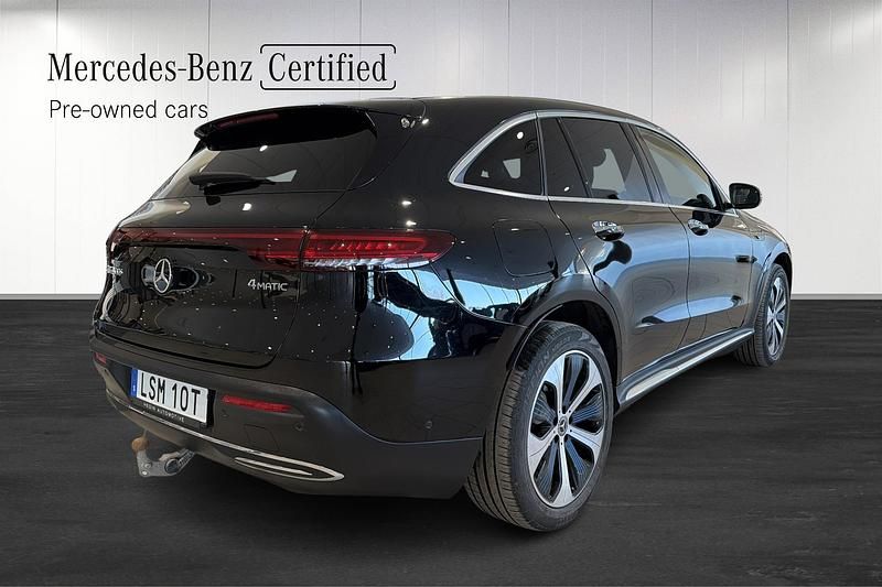 Begagnad Mercedes EQC400 300 kW (408 HK) 2020 Svart SUV