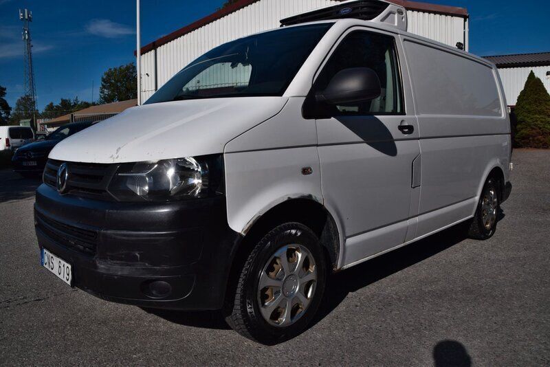 Vit Begagnad 2010 VW T5 Van | 99 900 kr (Marknadspris) - Bild 1/4