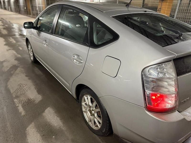 Begagnad Toyota Prius 112 HK (82 kW) 2008 Halvkombi